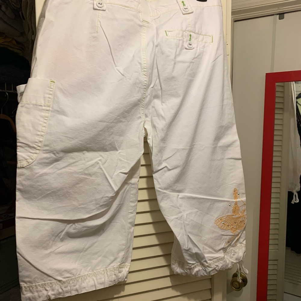 Capris - Picture 5 of 5